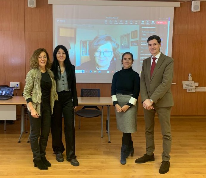 3.7 Tesis Foto Elena Cerda