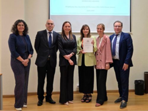 VANESA VEZ CARADUJE, NUEVA DOCTORA DE LA UNIVERSIDAD DE OVIEDO 