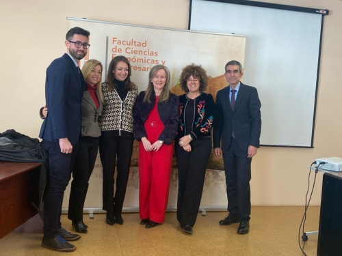 ROSANA FUENTES FERNÁNDEZ, NUEVA PROFESORA TITULAR DE UNIVERSIDAD DEL ÁREA DE COMERCIALIZACIÓN E INVESTIGACIÓN DE MERCADOS DE LA UNIVERSIDAD DE LEÓN 