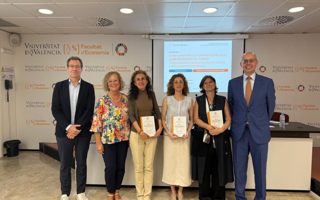 CARMEN MARÍA HERVÁS CORTINA, NUEVA DOCTORA POR LA UNIVERSITAT DE VALÈNCIA 